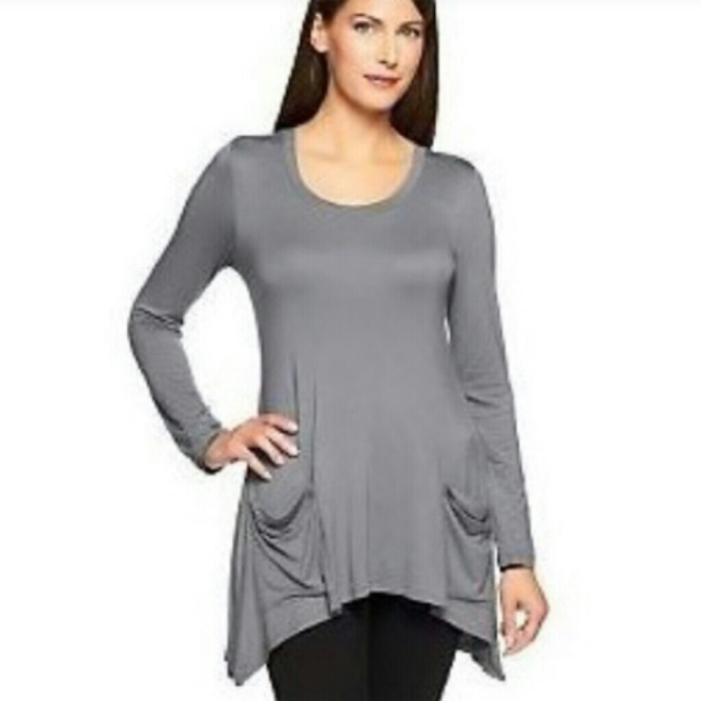 LOGO LORI Goldstein pocket sidetail top